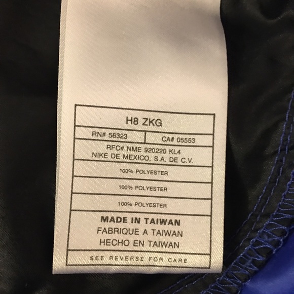 NIKE MEN’S WINDBREAKER SIZE XL - Picture 11 of 13